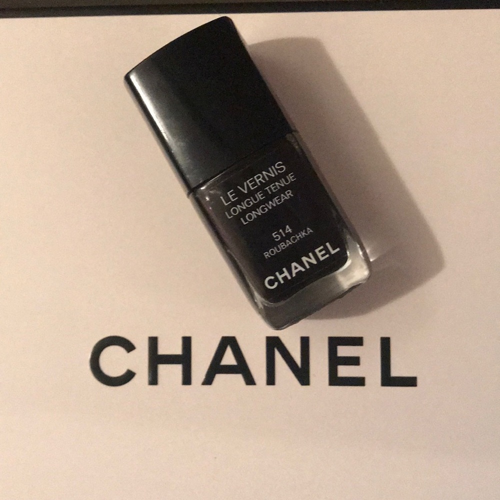 Chanel nail polish